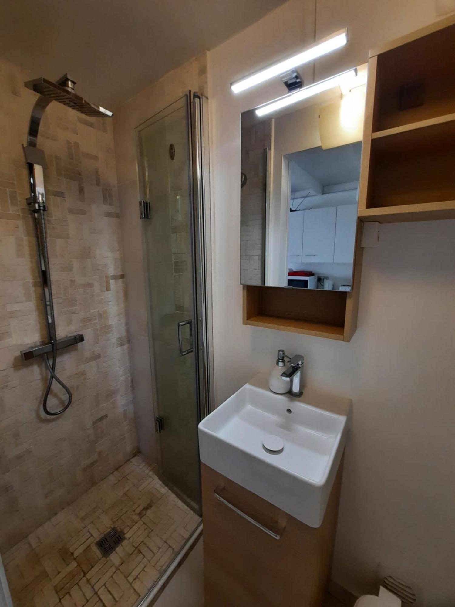 Jolie Maisonnette, Piscine, Jacuzzi Sainte-Suzanne Extérieur photo